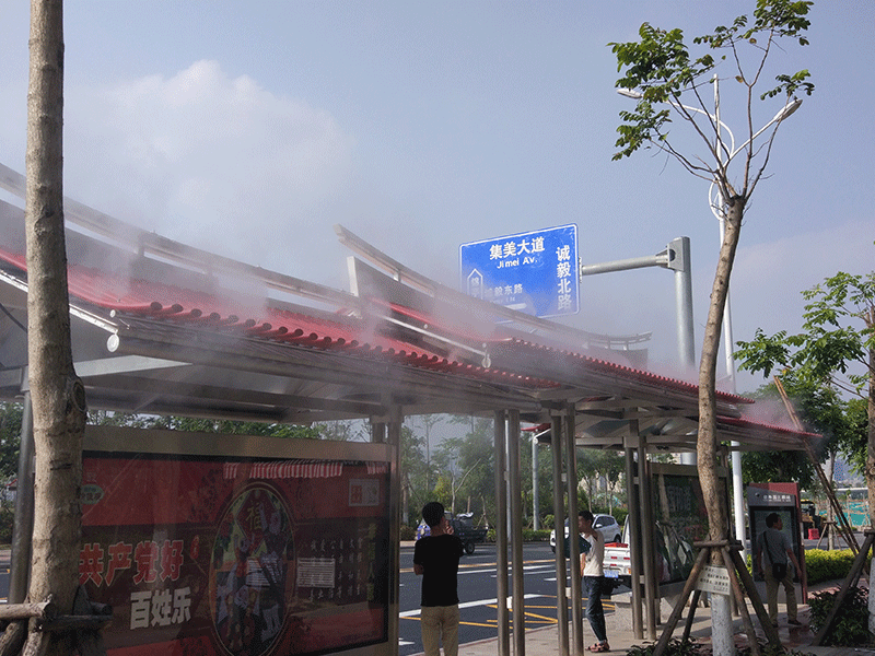 公交停降温降尘